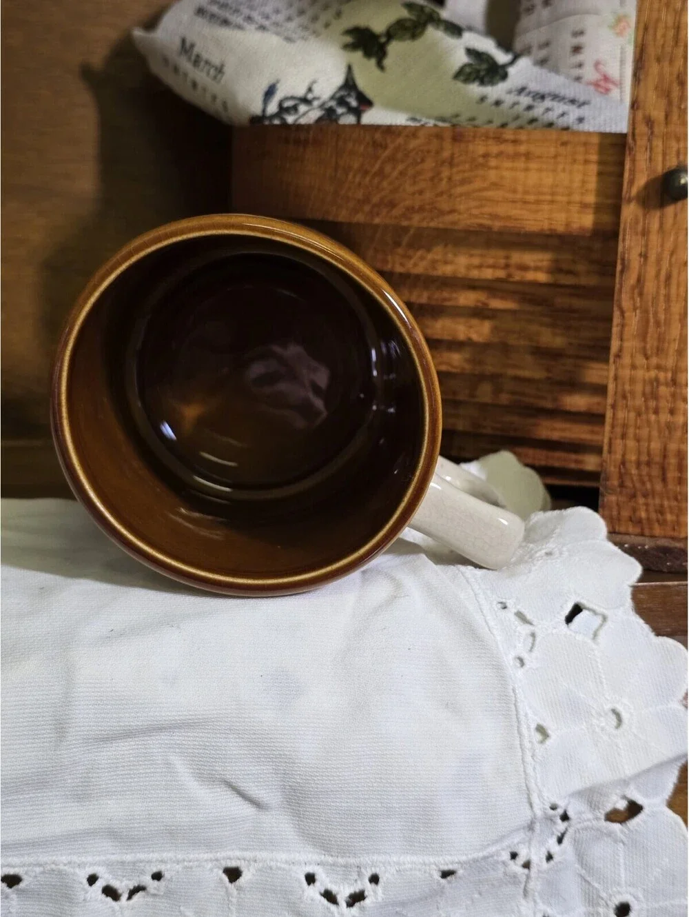 Vintage POP Mug Retro Brown Tan Ceramic Coffee Cup Smoking Mountains
